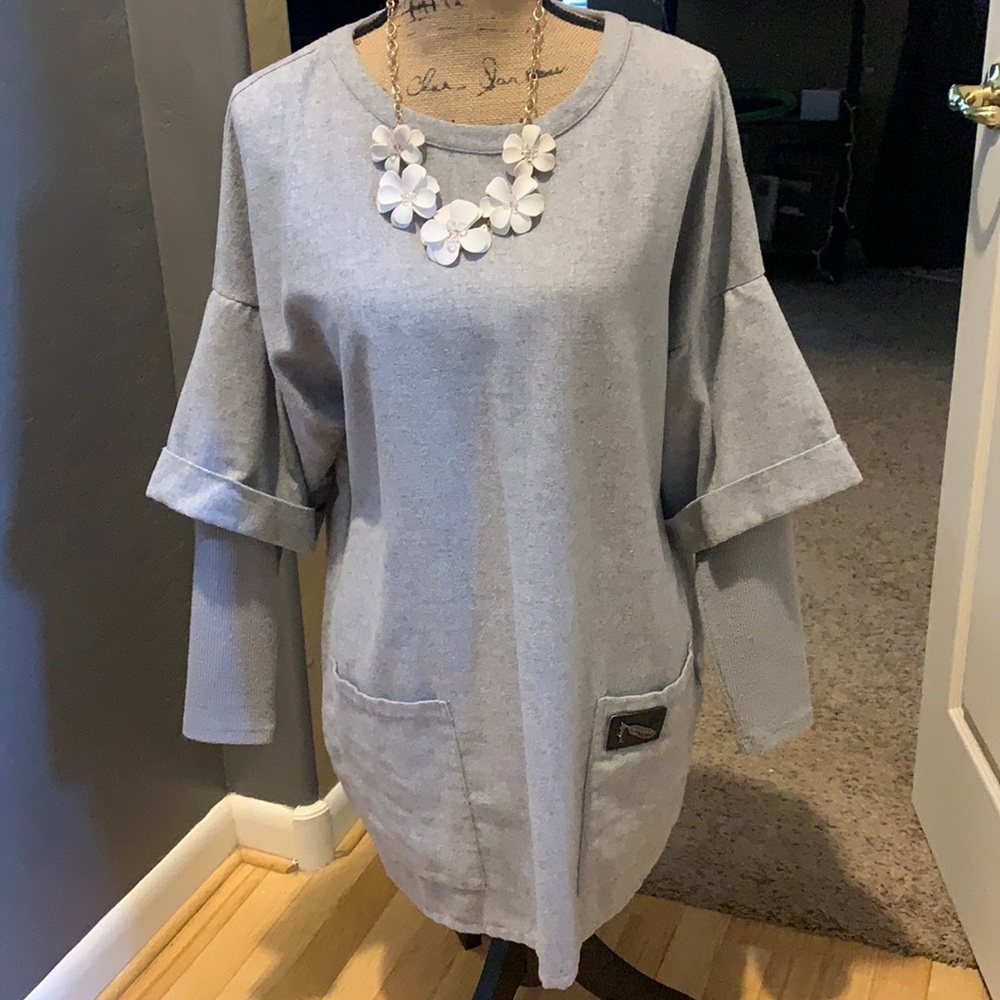 Grey long sleeve sweatshirt , necklace not on sale